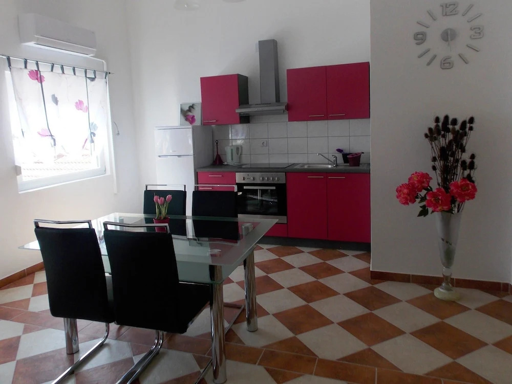 Apartments Lalić