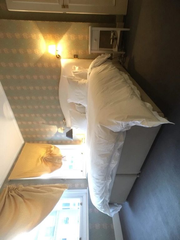 Chelsea 2 Bedroom Apartment