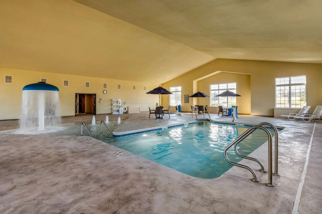 Comfort Suites Cedar Falls Industrial Park