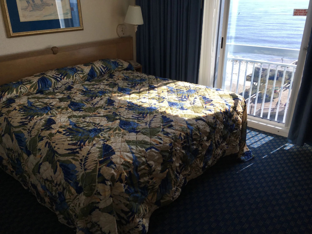 Yachtsman Oceanfront Resort