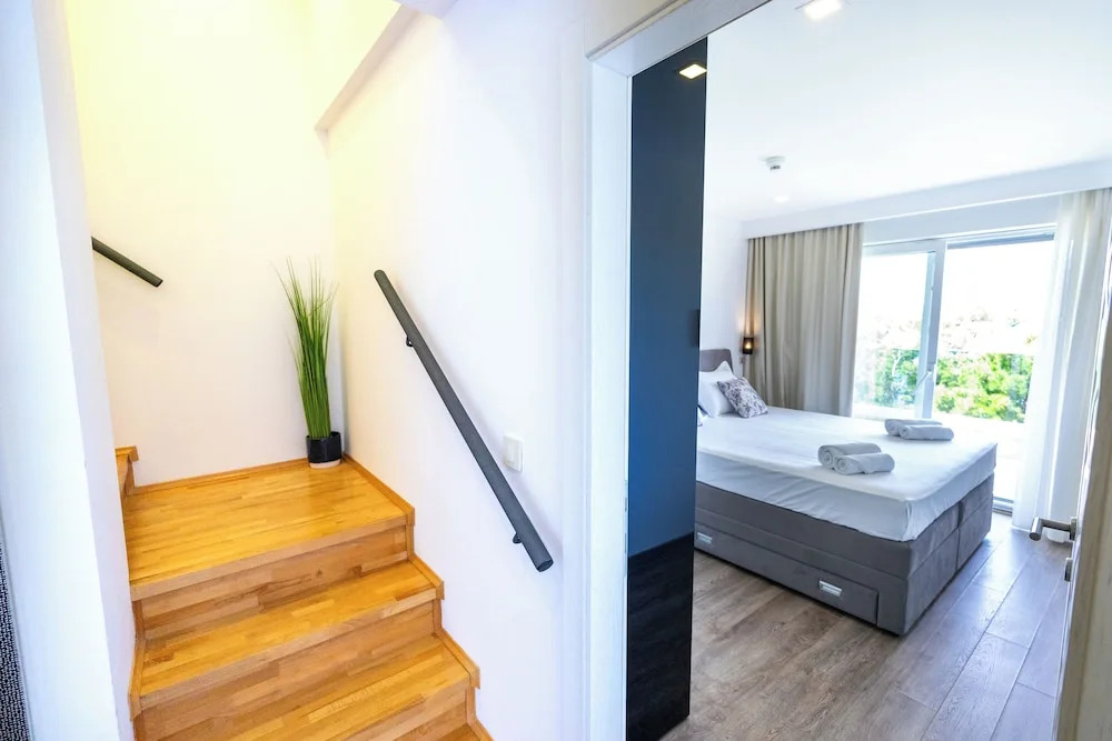 Luxury Penthouse Apt on beach Makarska