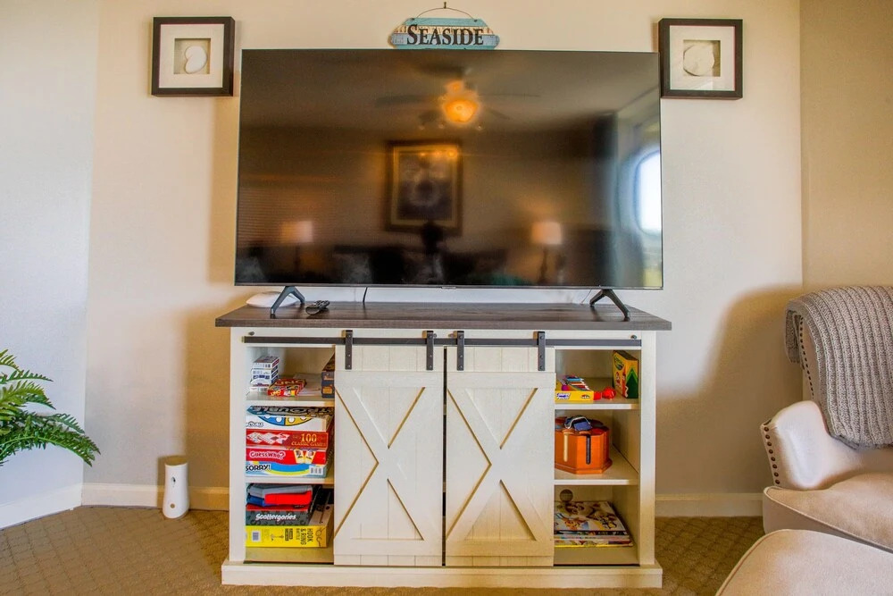 Yacht Club Villas #2-305 3 Bedroom Condo by RedAwning
