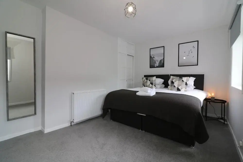 Caldercruix House - Airdrie
