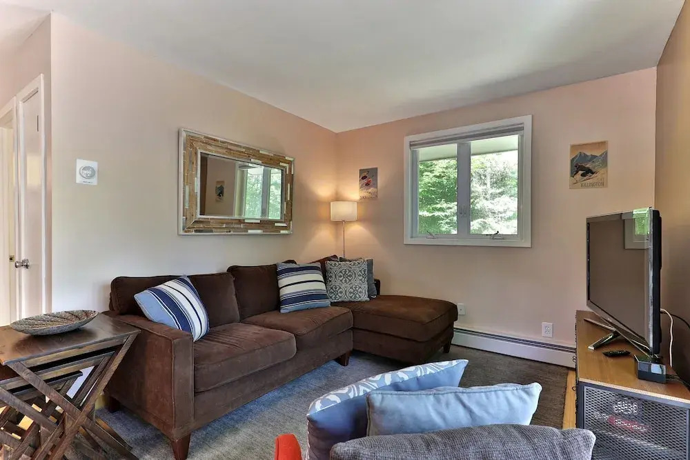 "the Shack" At Killington: 3br/1.5ba Remodeled Home. Hot Tub. 3 Bedroom Home
