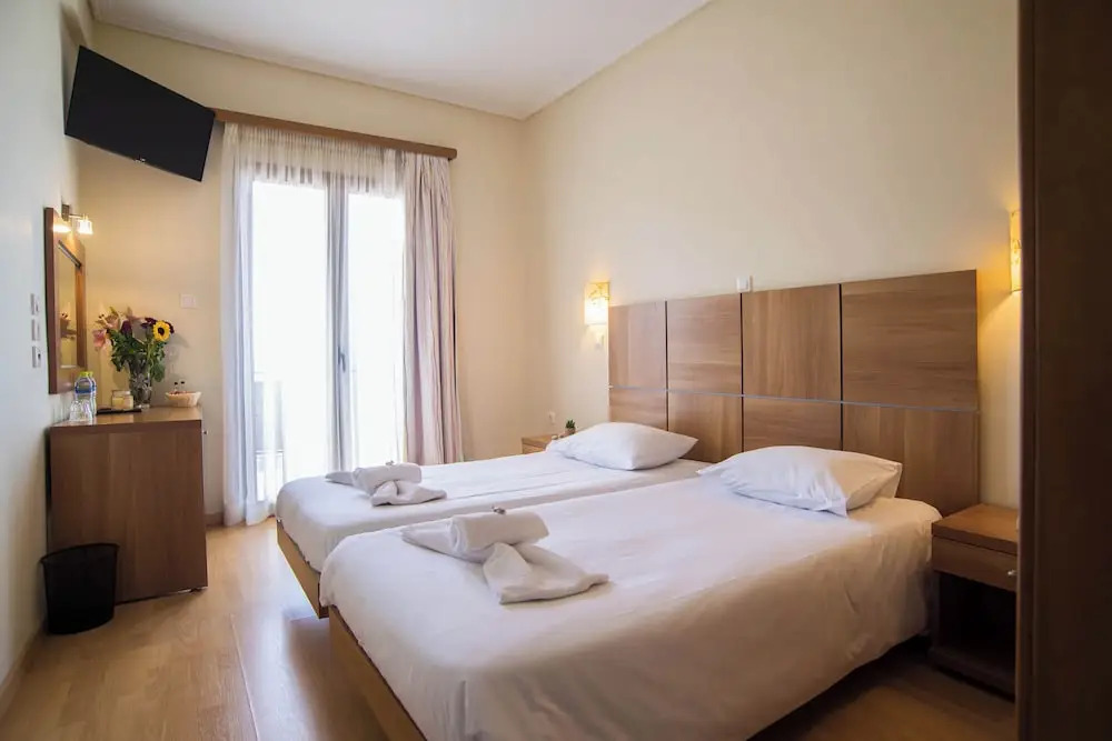 THOLOS HOTEL