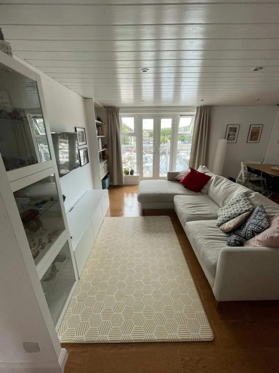 2BD Flat With Views of Canary Wharf - Rotherhithe
