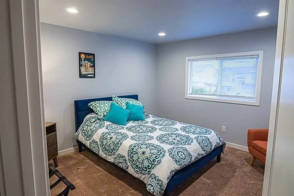 PNW Retreat Great Location in South Seattle