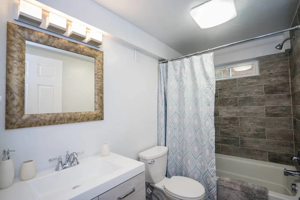 The Pearl Place in Wash Park West