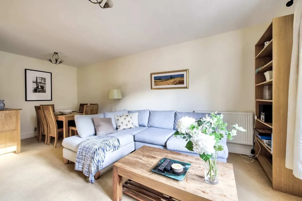 Guestready - Bright, Spacious 2bdr Flat
