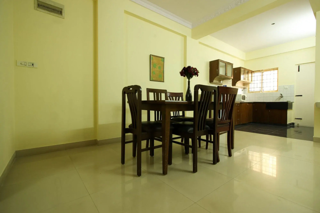 Primrose Service Apartment by OYO