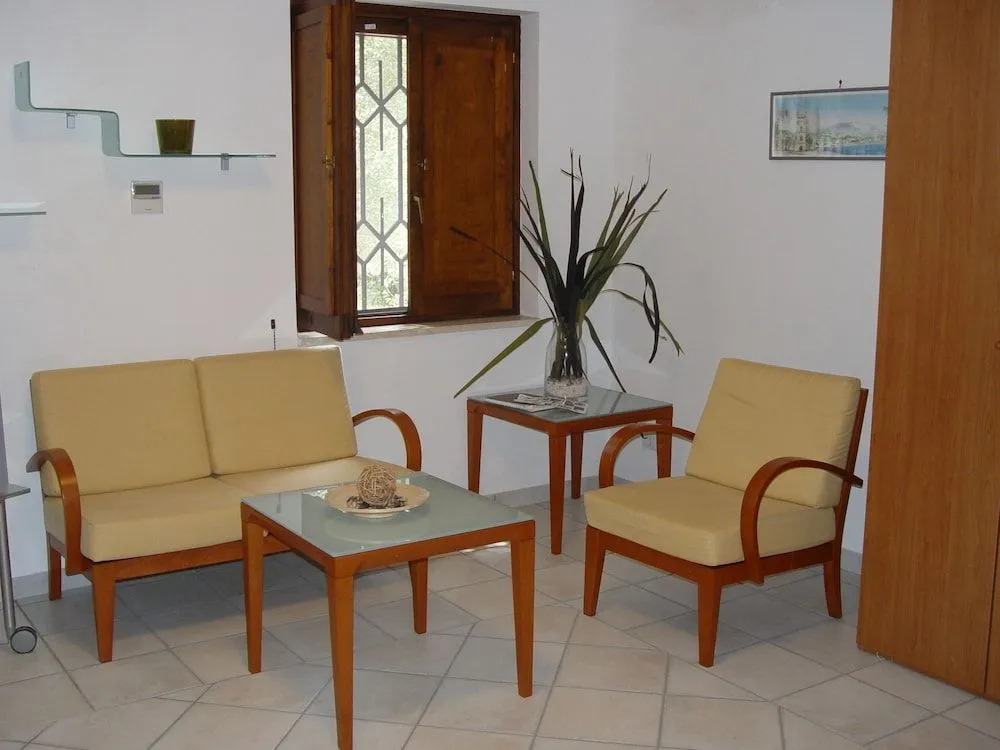 Guesthouse Il ritrovo di Parmenide - Elea Congressi Scarl