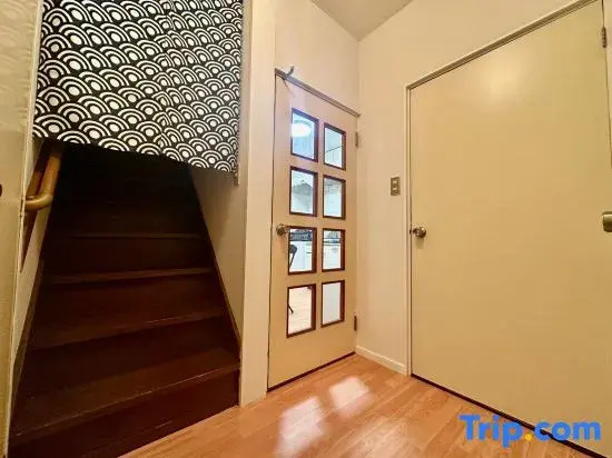 Private Villa Stay – 4BR House, Max 10 Guests, 8-min to Station, 10-min to Ikebukuro, 13-min to Ueno
