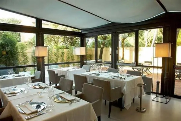 Villa Grey
