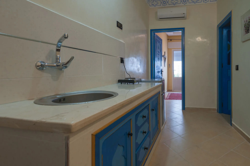 Puerta Azul