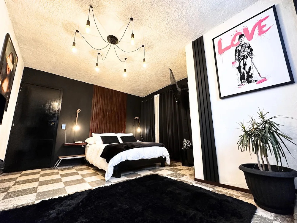 HOMSTY