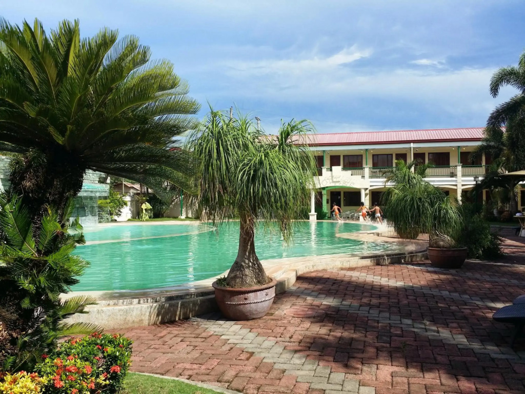 Dotties Place Hotel & Restaurant