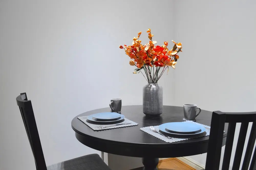 Bright & Spacious 1 Bed Flat in Kensington Olympia