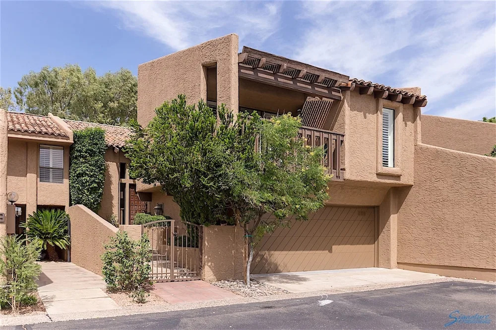 Camelback Mountain 2 BR by Casago