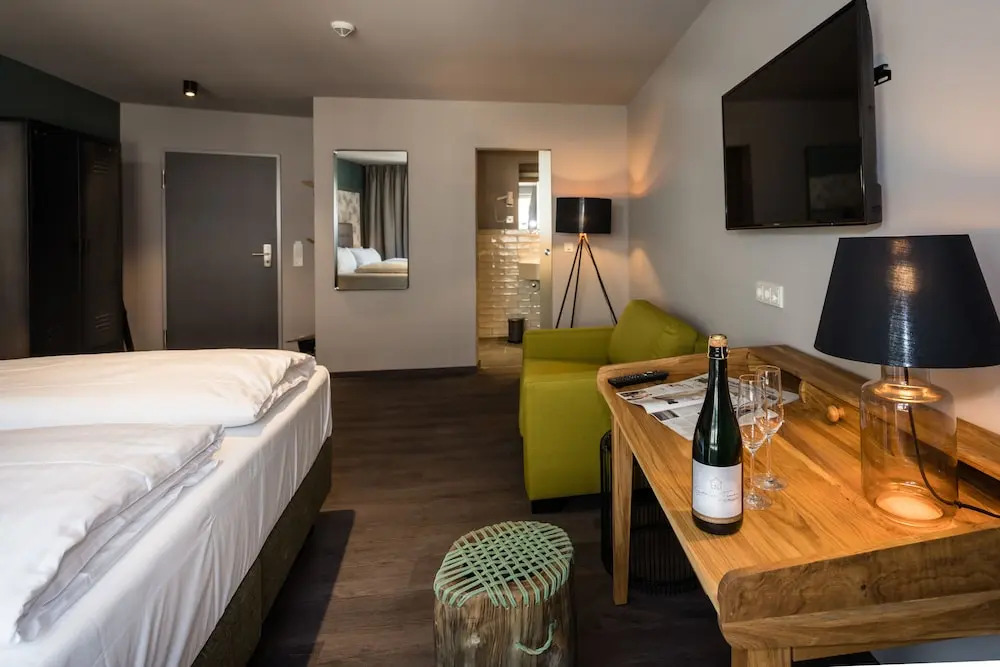 Hotel Goldene Traube - by Neugart