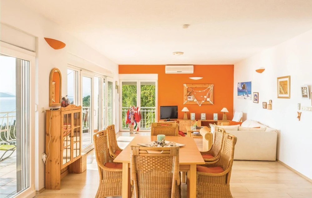 Beautiful Apartment in Podaca With 3 Bedrooms, Wifi and Outdoor Swimming Pool