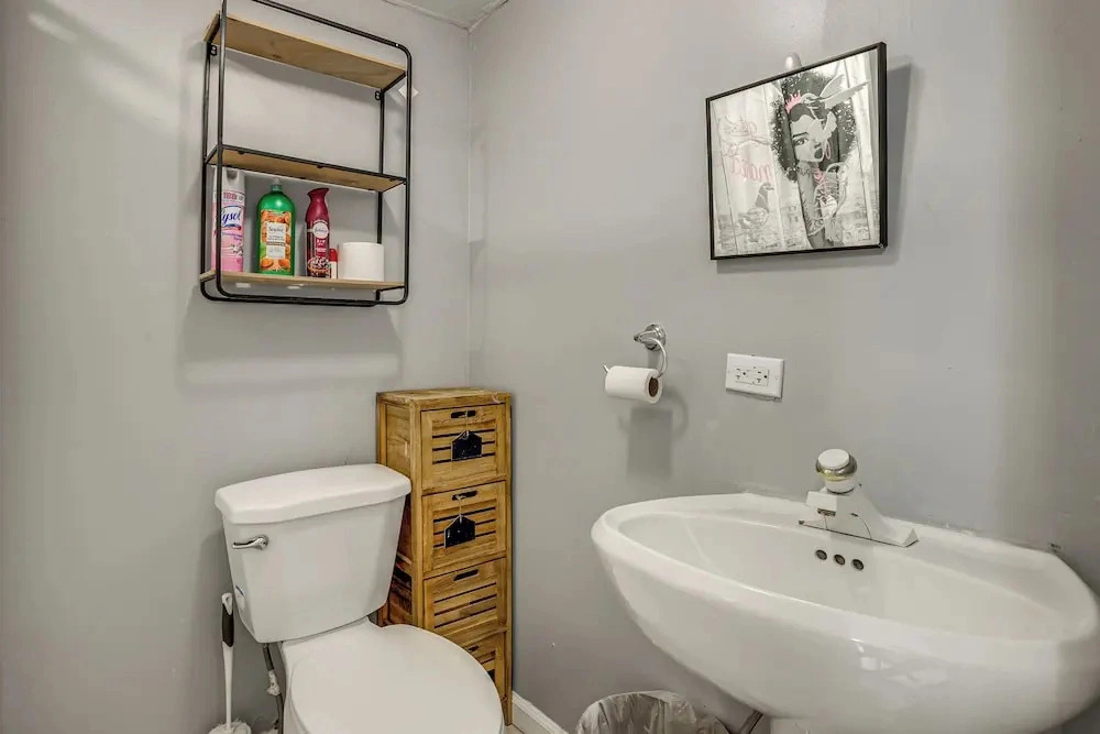 6 Mi to Stadiums! Walkable Philly Gem w/ Patio