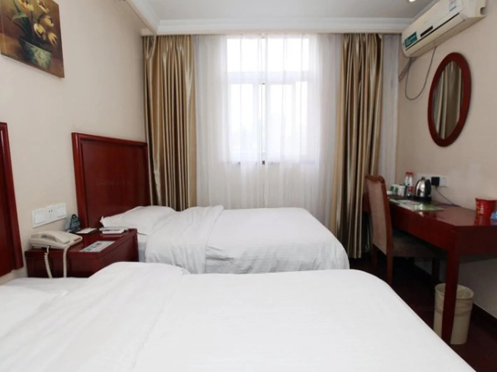 GreenTree Inn Nanjing Xinjiekou Wangfu Avenue Express Hotel