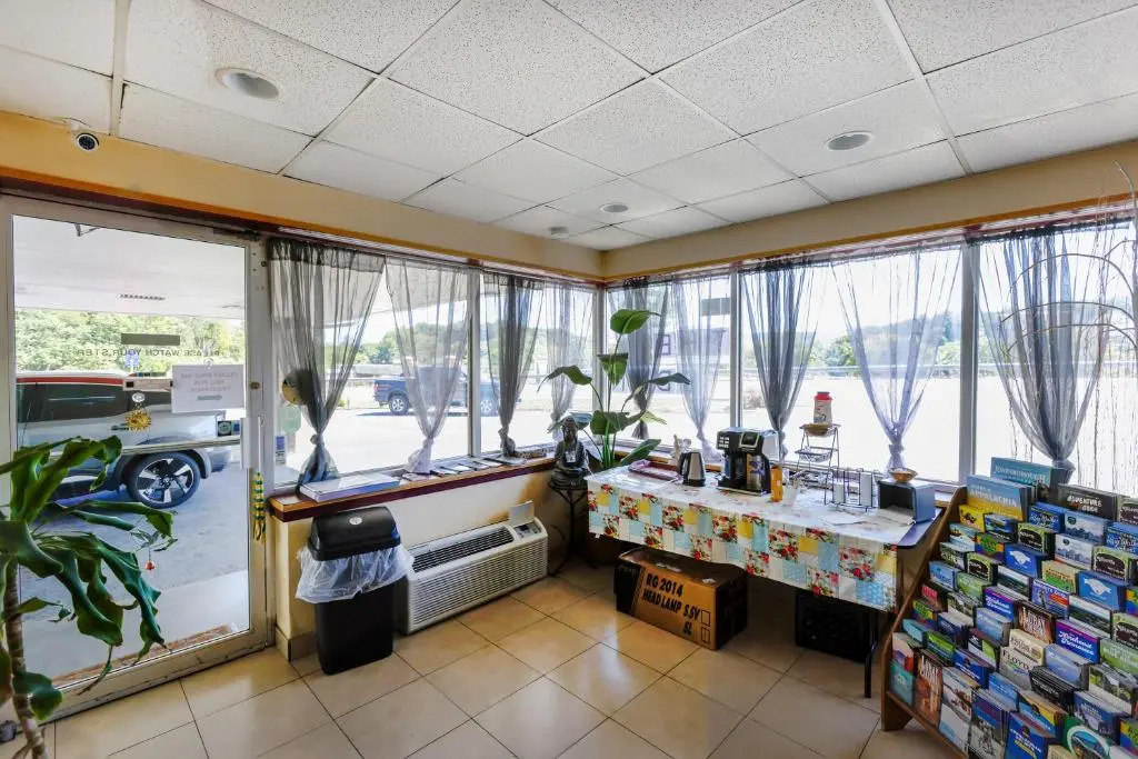 Edyn Hotel By Townhouse Wytheville US 52