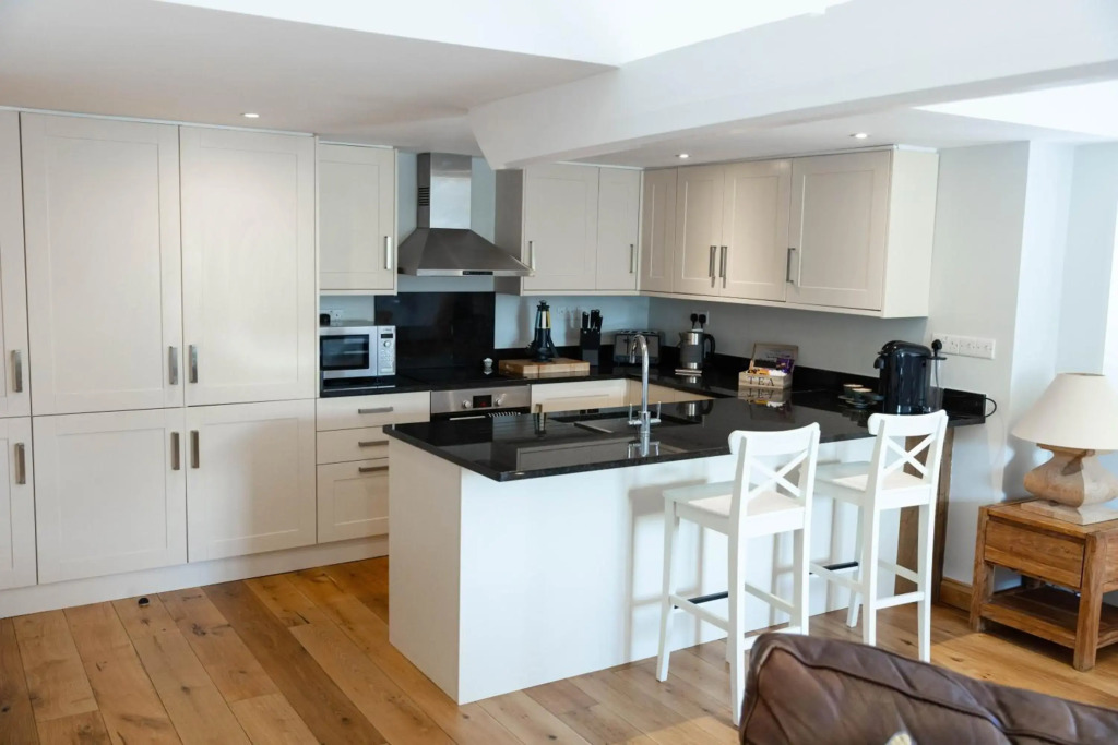 Serviced Guest ApartSuites The Unicorn