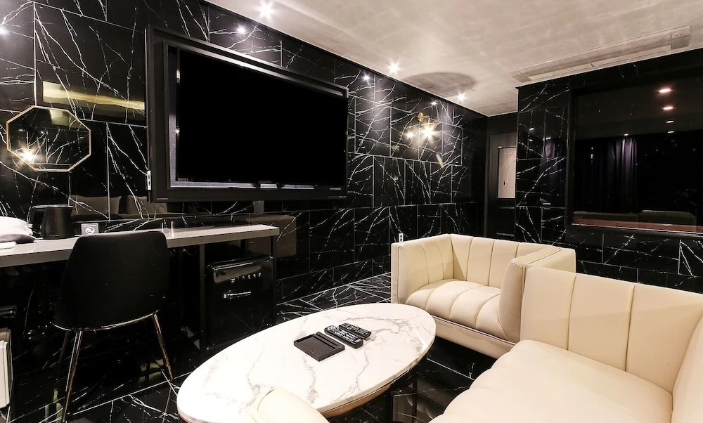 H moment Hotel songjeong