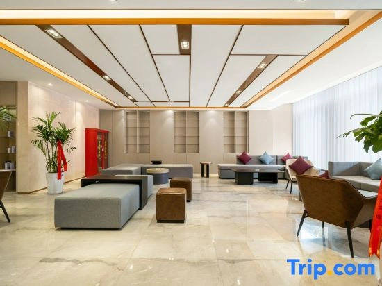 LAVANDE  Hotel (Hunchun Century Square Store)