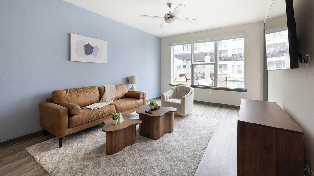 Landing Apartments Fort Worth near Cultural District