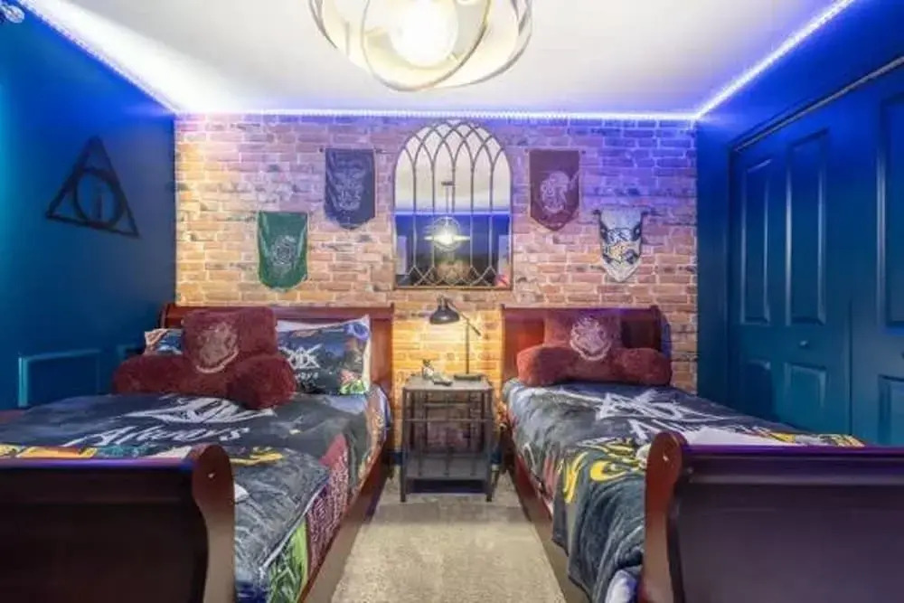 Private Disney Oasis With Pool Hot Tub Ps5 and Modern Amenities