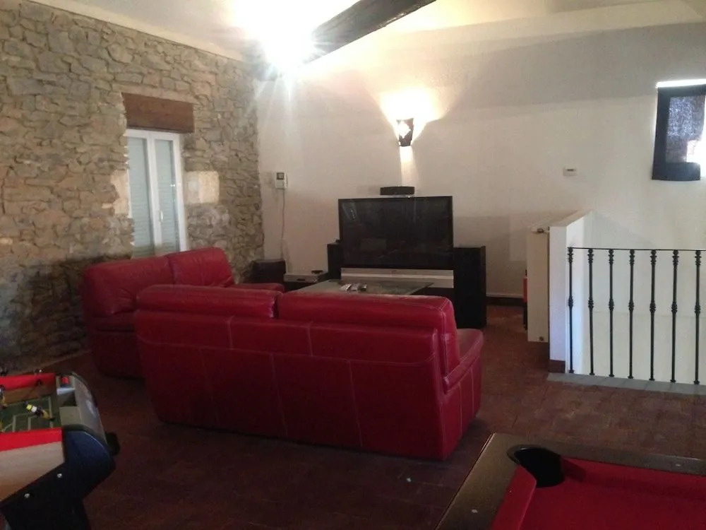 Olonzac. Chambres d hôtes avec piscine