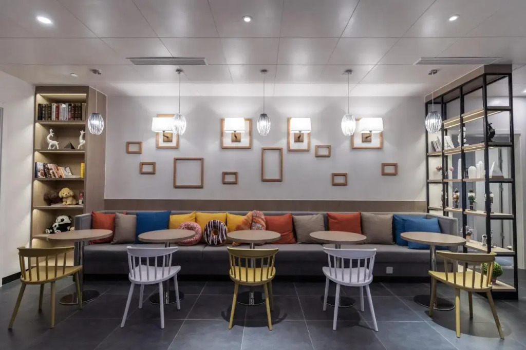 Middle Huaihai Road Homestay