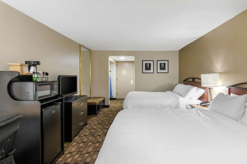 Stay Express Inn & Suites Tyler