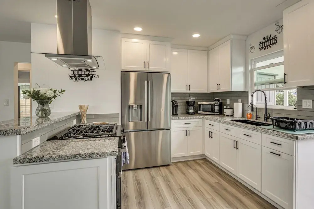 'breeze by the Marina' Chula Vista Getaway!