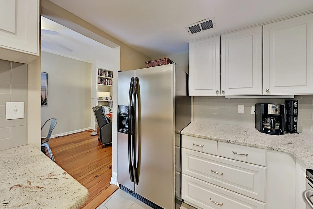 Upgraded In-town Gem: Private Patio & Parking 2 Bedroom Home