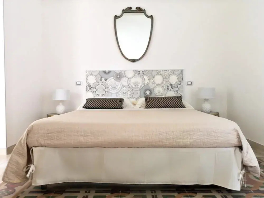 Eccelsoleccese Boutique B&B - steps from the Historic Center