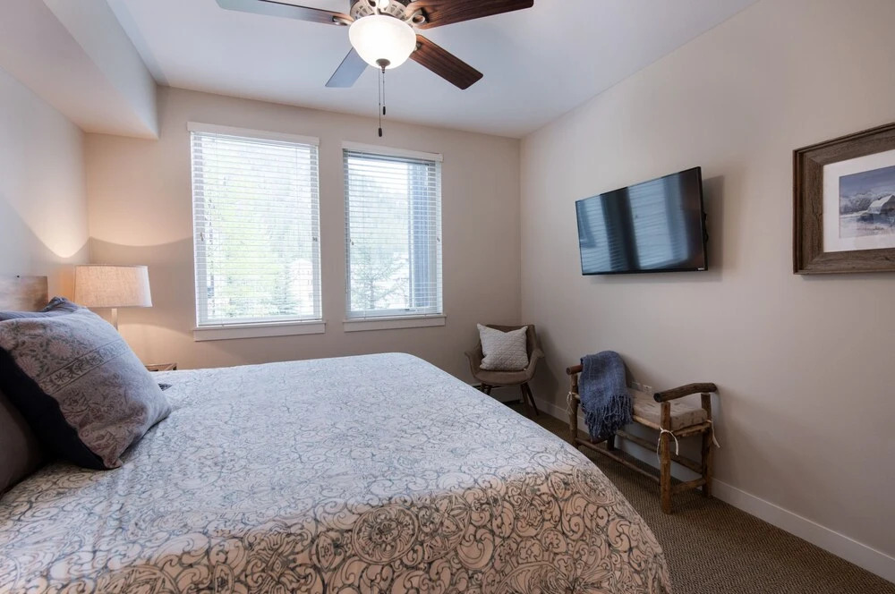 Ski Condo with Mountain and Resort View - Fraser Crossing/Founders Pointe Select-Rated 4457
