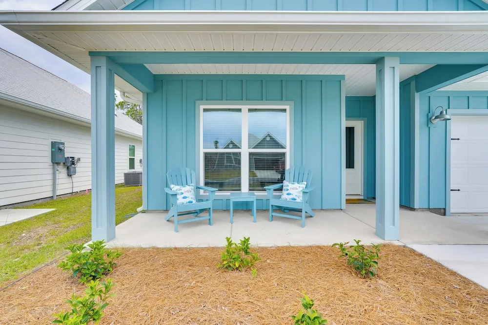 Walk to Beach & Pool: Windmark Beach Home!