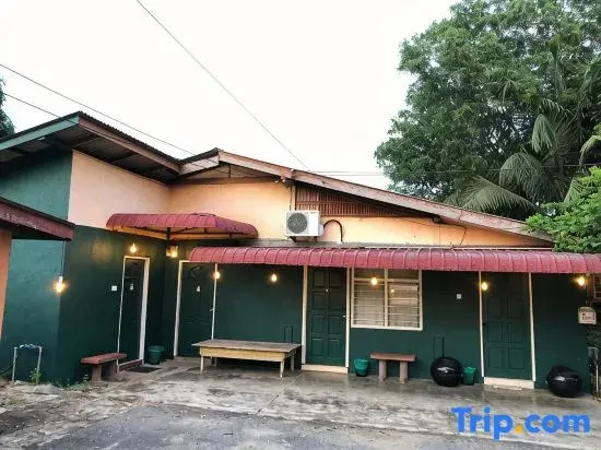 Rumah Tepi Istana
