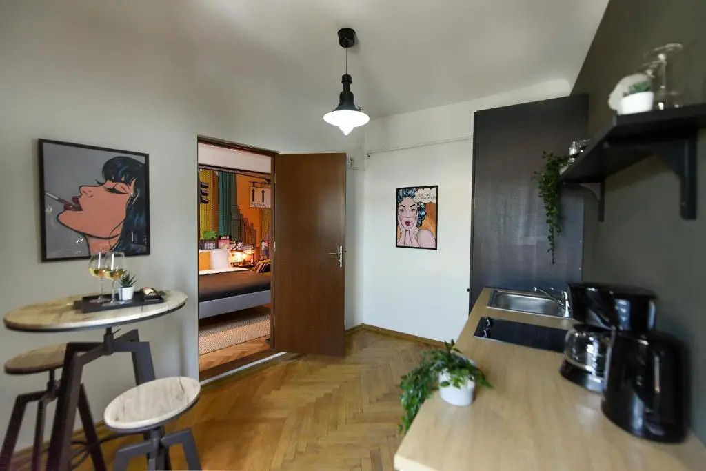 THE POP ART Experience Central Studio - Homey Residence