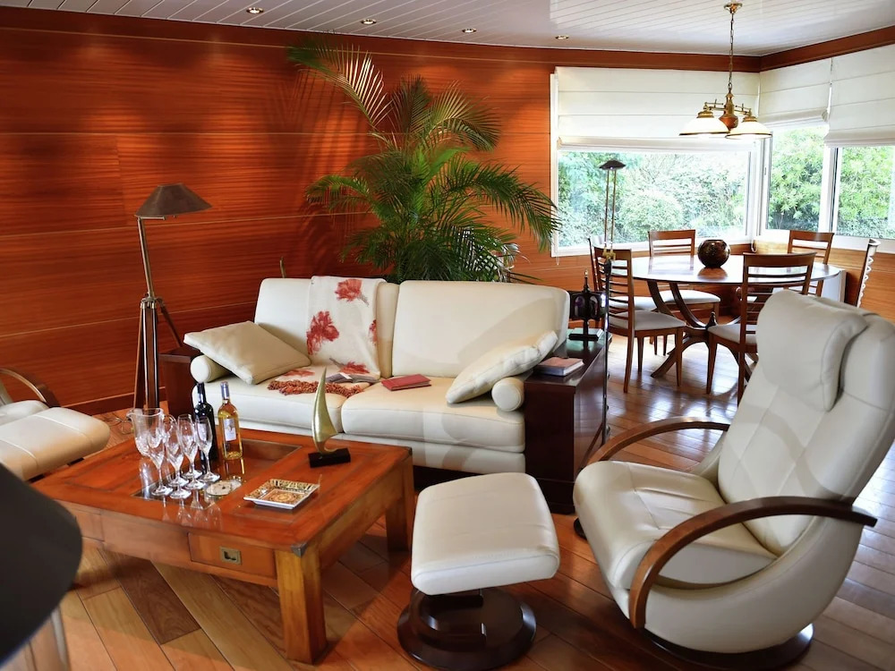 Luxurious Holiday Home in Sibiril Near Beach