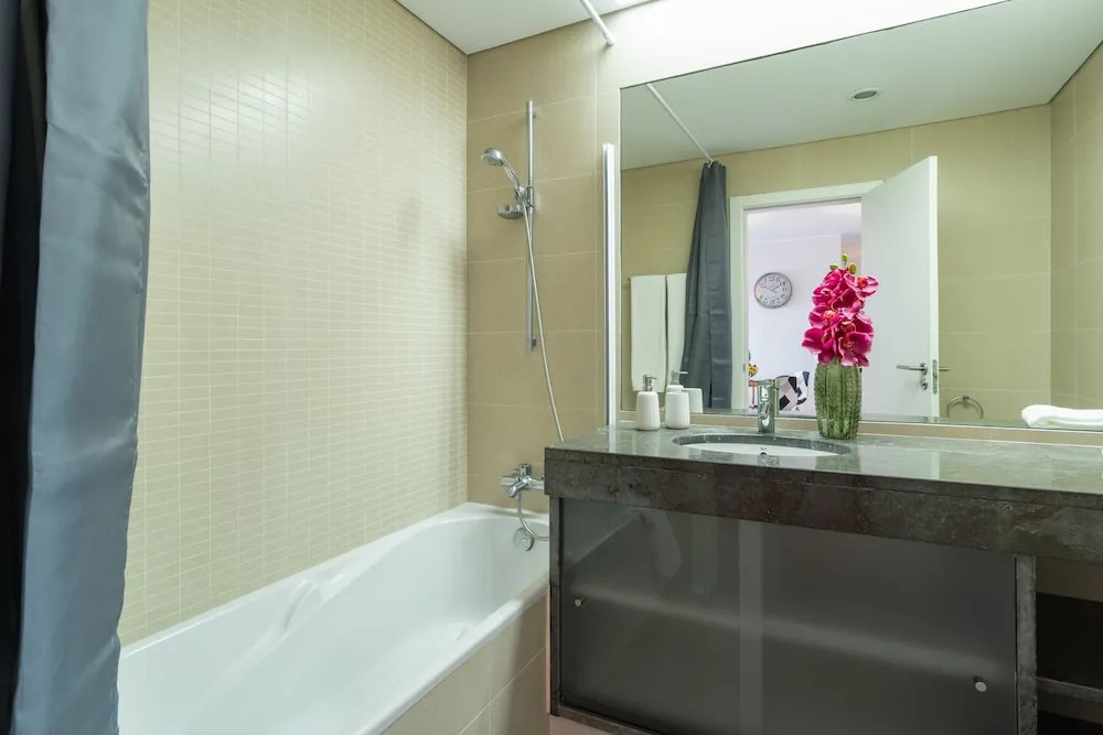 Centromar Bella Vista by Atlantic Holiday