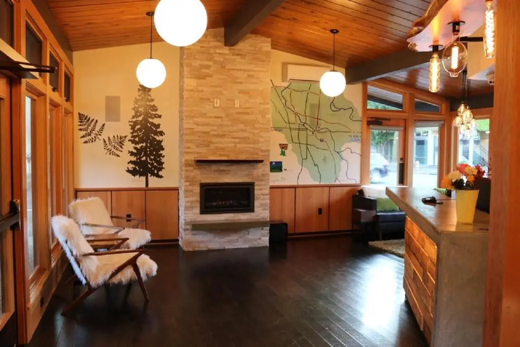 Timbers Inn