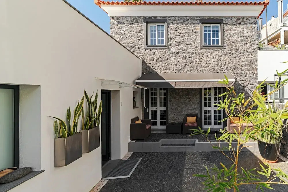 Villa Graycis House by Villa Plus