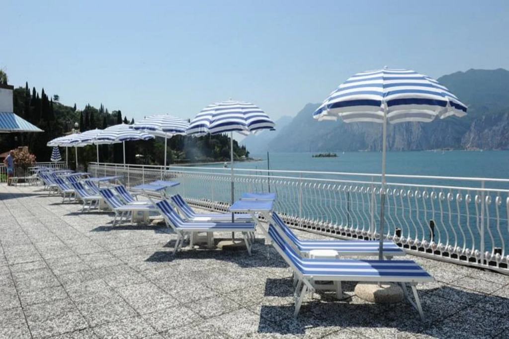 Hotel Excelsior Bay