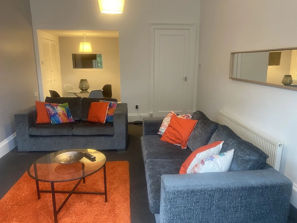 Beautiful 2 Bed Apartment In Glasgow
