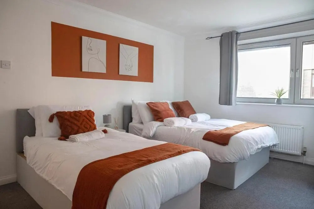 Charming 2-bed Apartment Free Parking in Wimbledon
