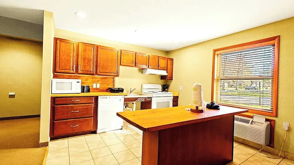 Westwood Condos by Coolvacay